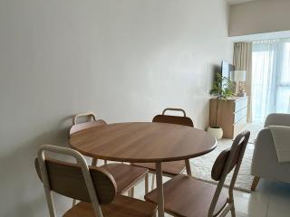 Uptown Suites - 1