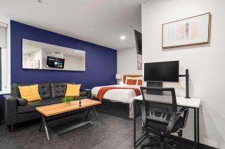 CozySuites Stunning 1BR in Downtown Pitts #1 - 8