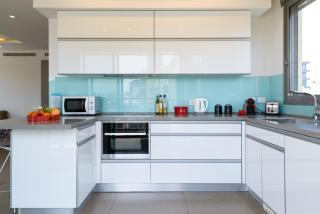 Comfort 3BR & Balcony in City Center by FeelHome - Tel Aviv - 2