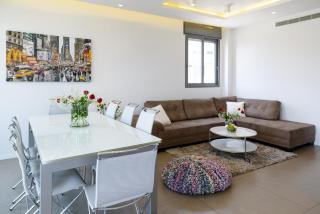 Comfort 3BR & Balcony in City Center by FeelHome - Tel Aviv - 0
