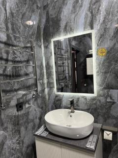 Urban Luxe - Almaty - 9