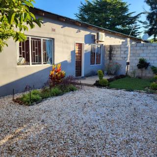 Bright & Spacious Ibex Hill apartment - Lusaka - 1
