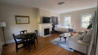Spacious 2br In Grand Old Home, Downtown Durham - Durham - 6