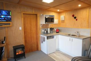 Town and Country Cabin - 3