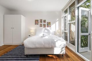 Seaside 1-Bed Stay Near Cafés & Attractions - Melbourne - 2