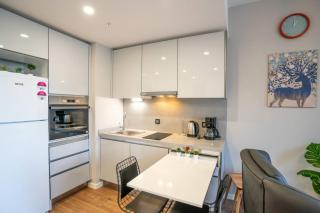Stylish City Getaway - Immerse Yourself In Luxury - 3
