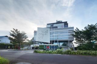 Luwansa Hotel and Convention Center Manado - 9