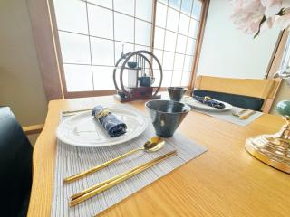 5 mins walk from Yuzaki bus stop, sea view, parking lot, - 1