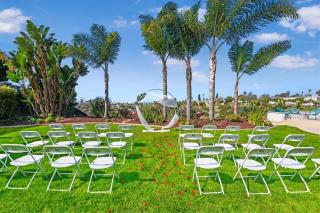 SoCal Gem Pool, Spa, Games, and Scenic Views - 5
