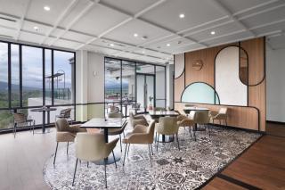 Luwansa Hotel and Convention Center Manado - 2