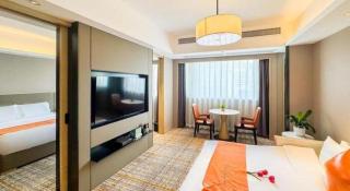 Overseas Chinese Hotel - 1
