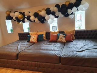Infinity Partypadsliverpool Hen And Stag Welcome - Liverpool - 8