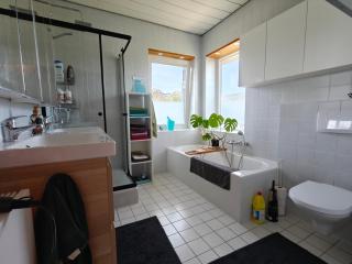 Ecolodge Tilburg met zwembad in groene oase bij centrum - Tilbourg - 8