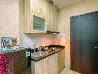 Cozy and Elegant 1BR Apartment at Atlanta Residences By Travelio - Depok - 6