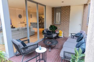 Shared House in Melbourne - 1