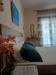 La MER Rooms Peraia - 7