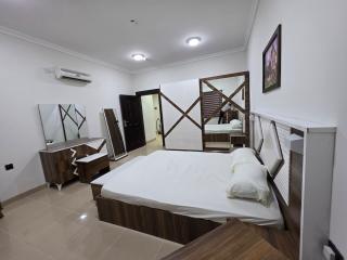 full 168 m2 flat , half of the floor for rent - 8