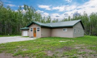 Little Buck Camp - Pet Friendly Game Room - 8