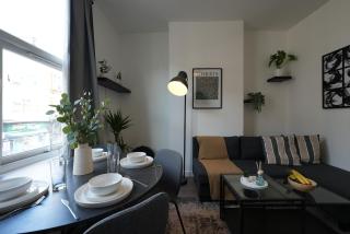 Cozy Urban Escape 2BR near Greenwich & Deptford - 1