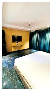 Hotel Dream With Swimming Pool Facility In Lataguri - Lataguri - 5