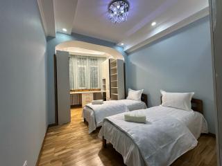 Apartment 10 - 8