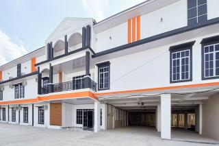 Sans Hotel Bliss Pekanbaru - - 5