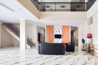 Sans Hotel Bliss Pekanbaru - - 9