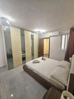Central Sliema Comfort Room in Deluxe 2BR Apartment - 0