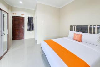 Sans Hotel Bliss Pekanbaru - 0