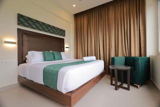 Hotel Aavudai Grand - 1