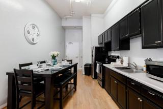 Gaslamp 2bdrm1ba - W Parking & 4 Beds #304 - San Diego - 1