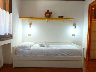 Hostdomus - Abete 2 Apartment - Grange Sises - 4