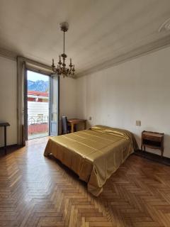 Appartamento completo o Camere private, Lecco Centro vicino alla stazione e al lago - 0