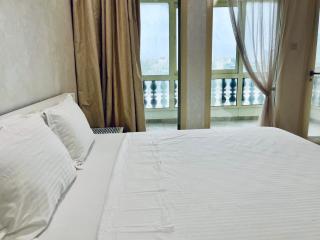 Luxury 4BHK Villa with Private Pool and Lagoon Views - Ras al Khaimah - 3