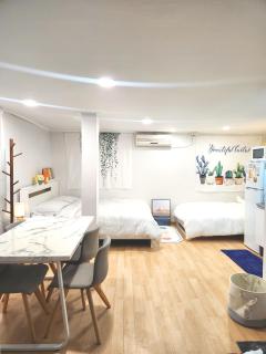 Urban Nest 12 - 0