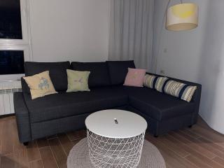 Ideally located designer flat - 7