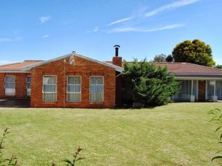 Khol Newman Bed & Breakfast - 0