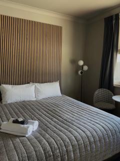 Calder Family Motel - 8