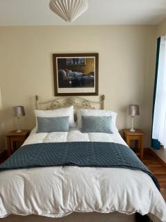 Glengesh House - - 4