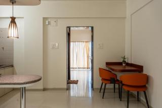 StayBird - Azure Suites, Business Hotel - Pune - 2