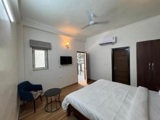 Hazel Town House By StayApart - New Delhi - 3