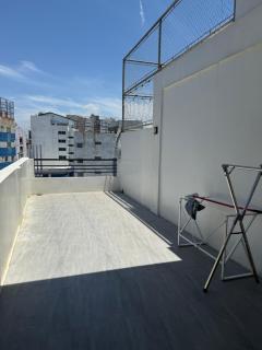 4 stores with rooftop - 0