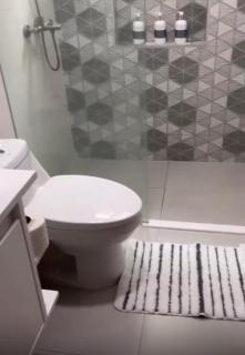 Luxury first floor Apartment Pool kingside suite - 2
