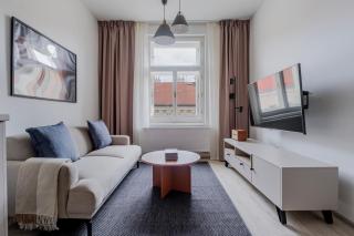 Blueground Nusle balcony nr Vysehrad PRG-68 - 0