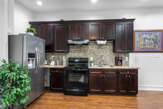 Modern 4BR Elegant Living - Downtown NOLA - New Orleans - 4