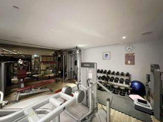 Luxurious paramount 2BR with Pool,Gym, Sauna & Bar 10 mins to Burj Khalifa - 6