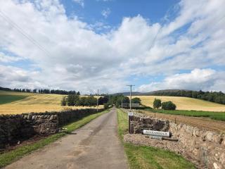 Country stay near Kirriemuir at foot Angus Glens - 0
