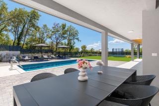 Villa Santila - 1