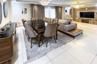 Calm & Classy 2BR - 5 min to Airport - Il Cairo - 5