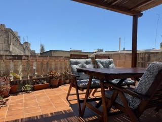 Rabat 2BDR Delightful House with View - 9